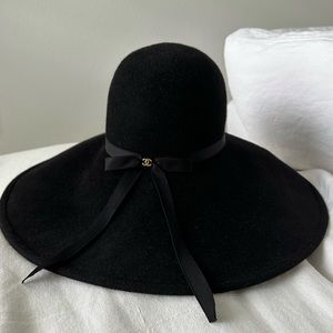 CHANEL Black Wide-Brim Hat with Bow